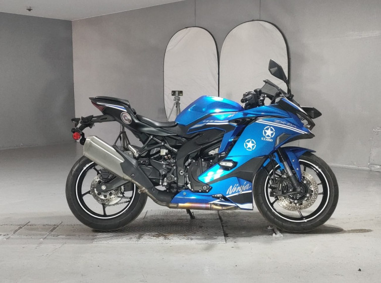 Мотоцикл Kawasaki NINJA ZX-4R SE з пробігом 16413 km