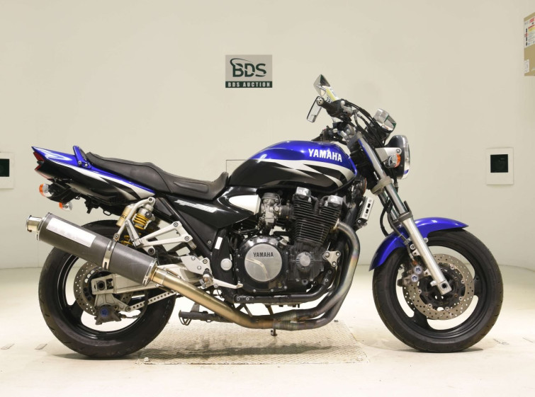 Мотоцикл Yamaha XJR1300 с пробегом 18302 km