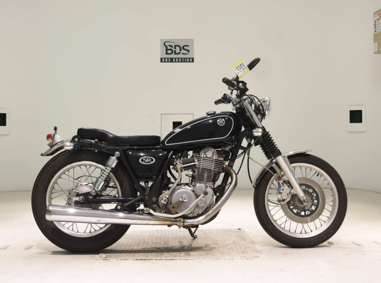 Мотоцикл Yamaha SR400 с пробегом 3766 km
