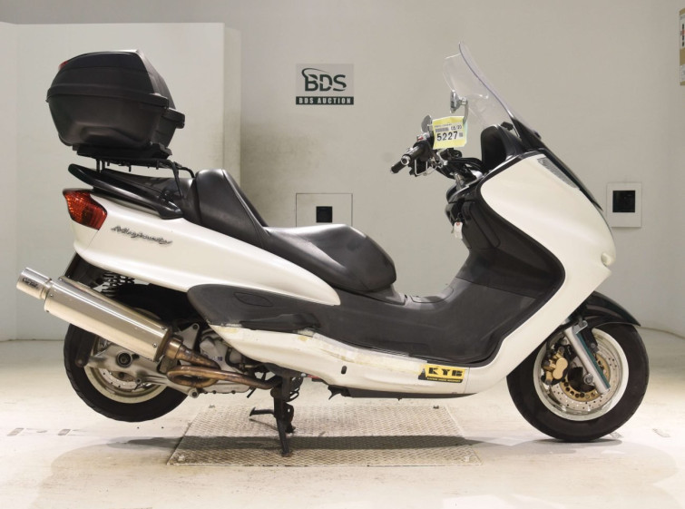 Мотоцикл Yamaha MAJESTY 250C з пробігом 45819 km