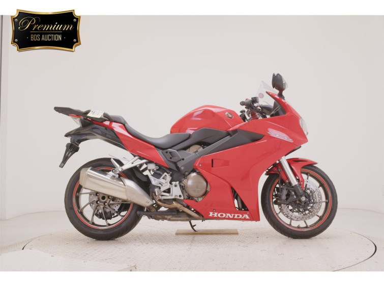 Мотоцикл Honda VFR800F з пробігом 15913 km