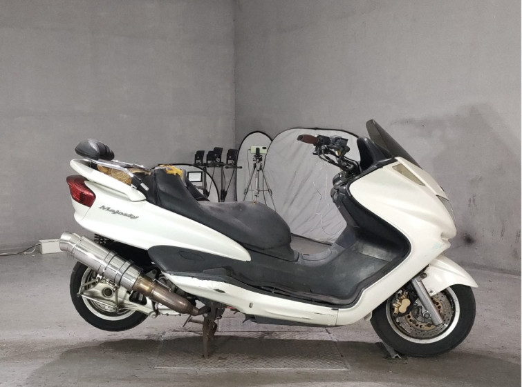Мотоцикл Yamaha MAJESTY 250