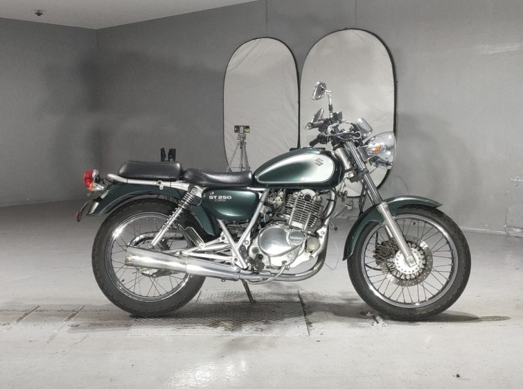 Мотоцикл Suzuki ST250E с пробегом 63523 km
