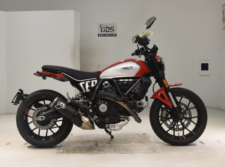 Мотоцикл Ducati SCRAMBLER 803 ICON с пробегом 6550 km