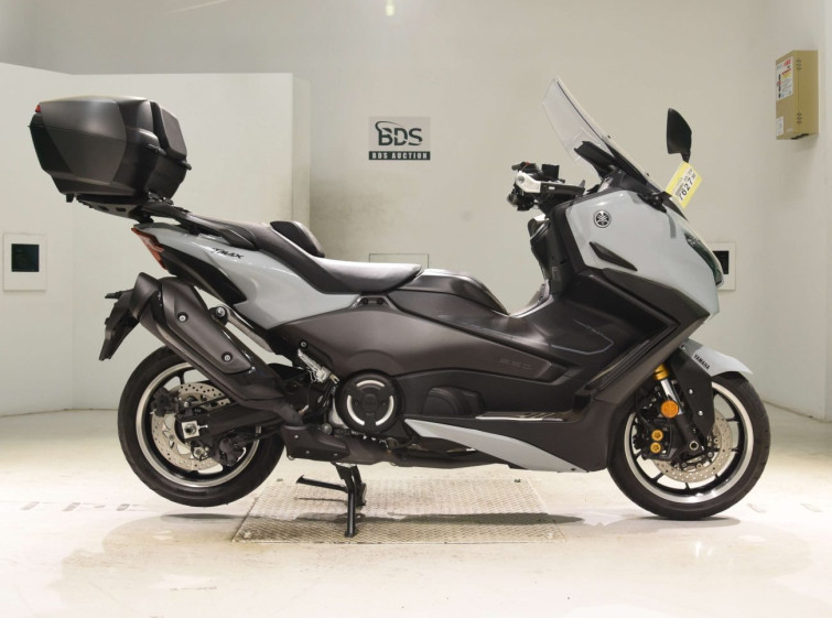Мотоцикл Yamaha T-MAX560T з пробігом 6328 km