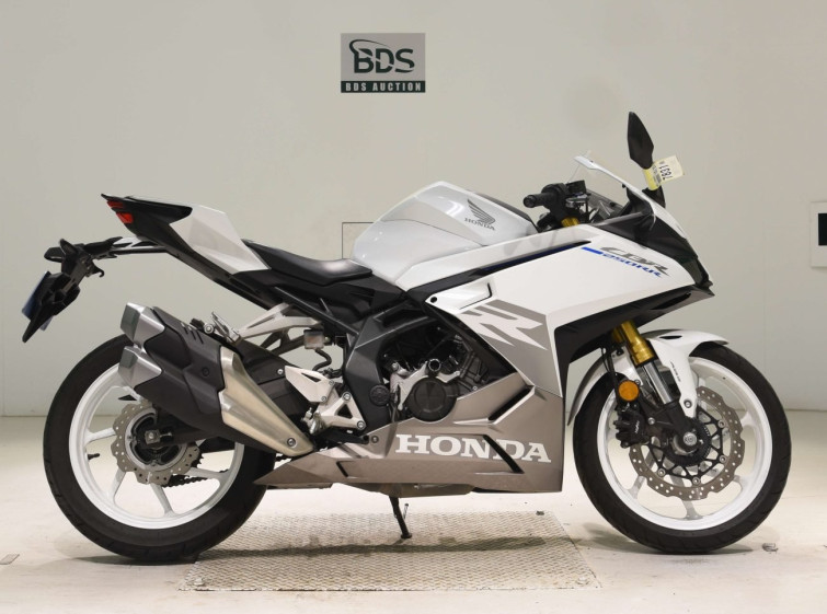Мотоцикл Honda CBR250RRA з пробігом 7639 km