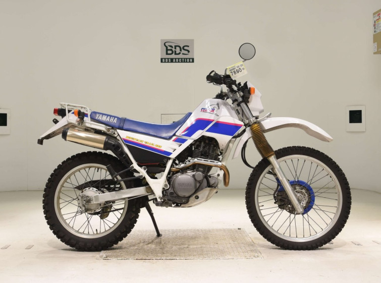 Мотоцикл Yamaha SEROW XT225 с пробегом 40337 km