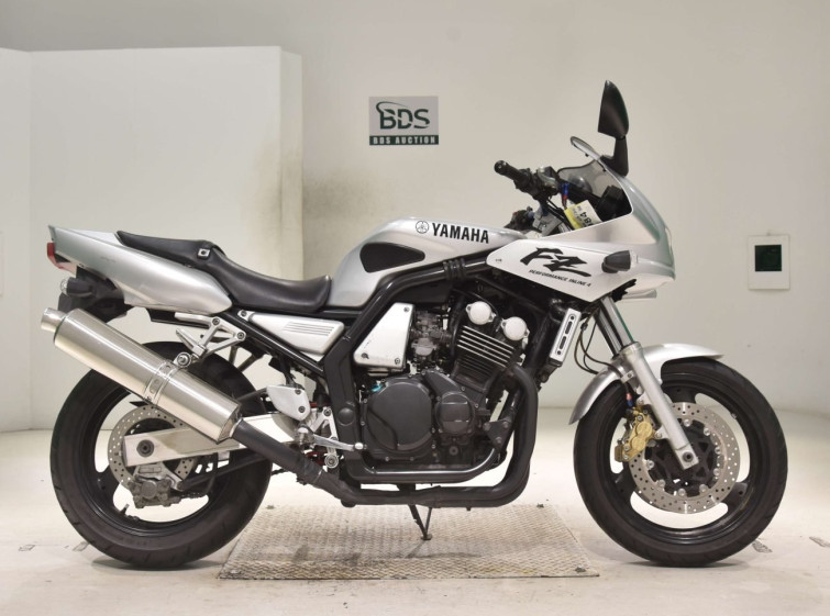 Мотоцикл Yamaha FZ400 с пробегом 41240 km