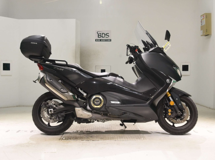 Мотоцикл Yamaha T-MAX530DX с пробегом 19870 km