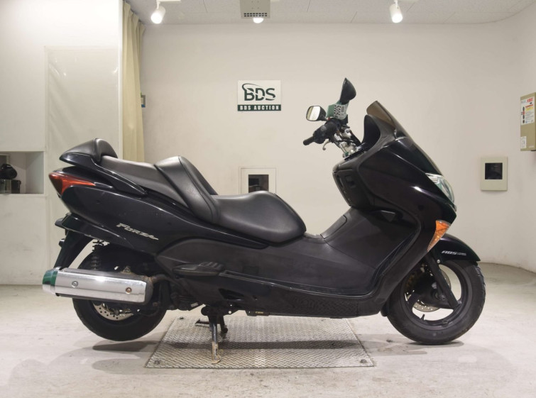 Мотоцикл Honda FORZA ZA з пробігом 17562 km