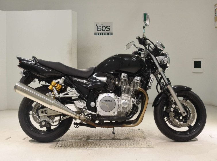 Мотоцикл Yamaha XJR1300 с пробегом 4739 km