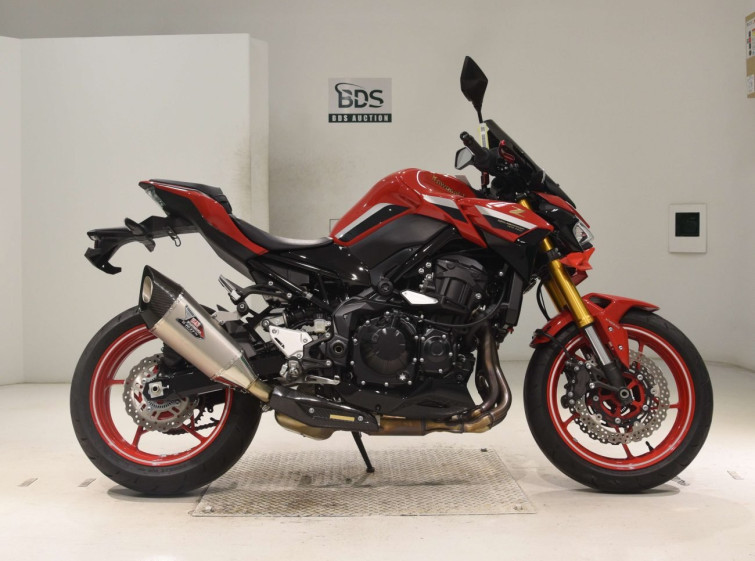 Мотоцикл Kawasaki Z900 с пробегом 2689 km