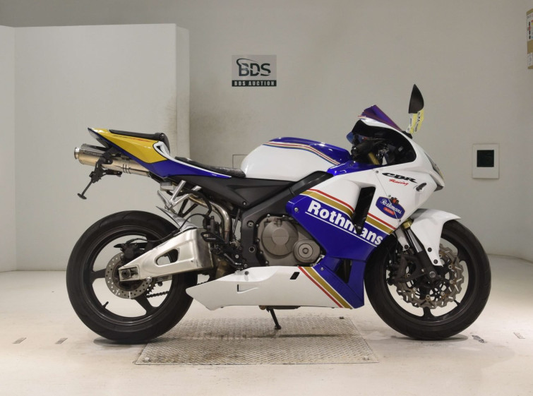Мотоцикл Honda CBR600RR с пробегом 9629 km