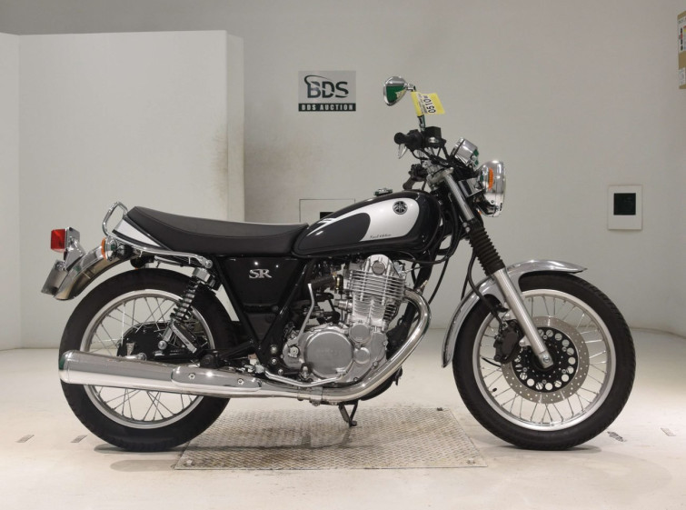 Мотоцикл Yamaha SR400 с пробегом 5295 km