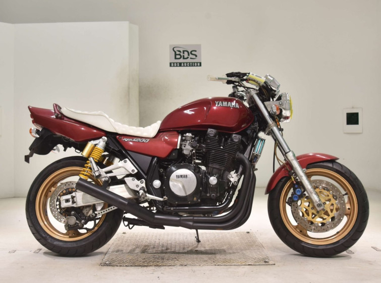Мотоцикл Yamaha XJR1200 з пробігом 12606 km