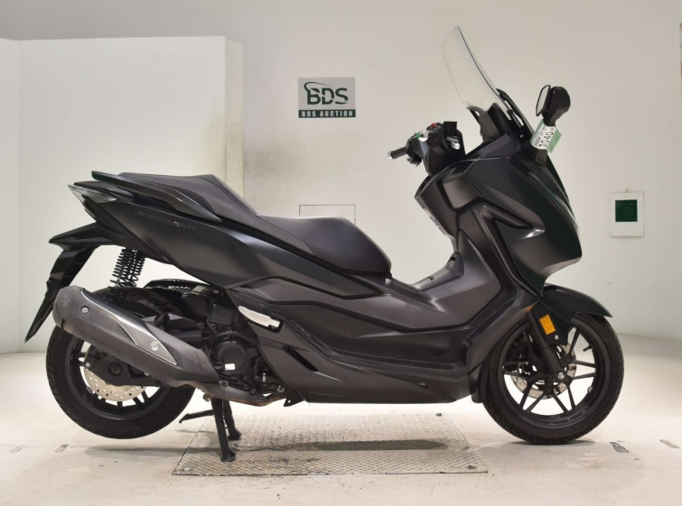 Мотоцикл Honda FORZA с пробегом 25399 km с пробегом 25399 km