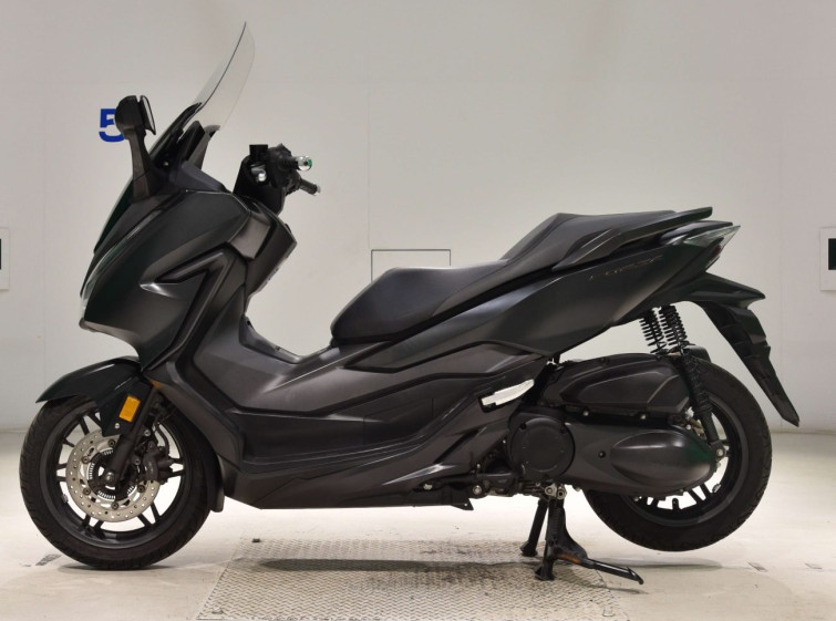 Мотоцикл Honda FORZA с пробегом 25399 km с пробегом 25399 km