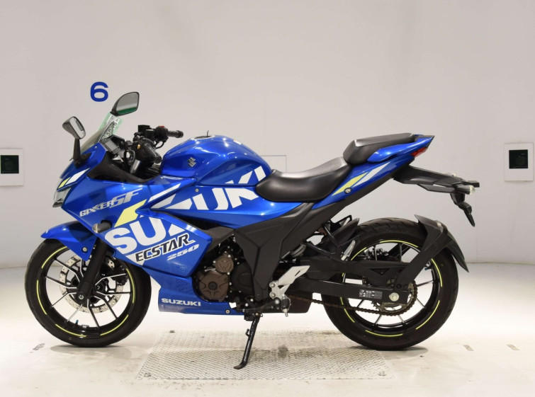 Мотоцикл Suzuki GIXXER250SF с пробегом 5588 km с пробегом 5588 km