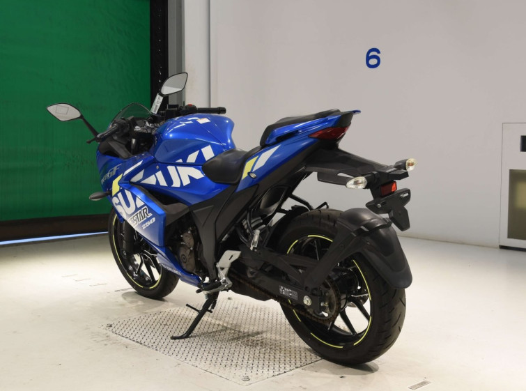 Мотоцикл Suzuki GIXXER250SF с пробегом 5588 km с пробегом 5588 km