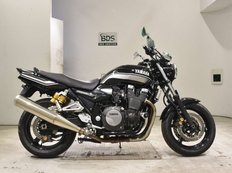 Мотоцикл Yamaha XJR1300 с пробегом 18189 km