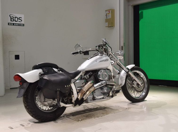 Мотоцикл Yamaha DRAGSTAR XVS400 з пробігом 20367 km з пробігом 20367 km