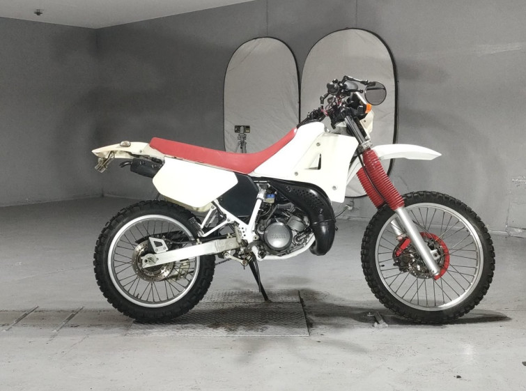 Мотоцикл Yamaha DT200R с пробегом 11480 km