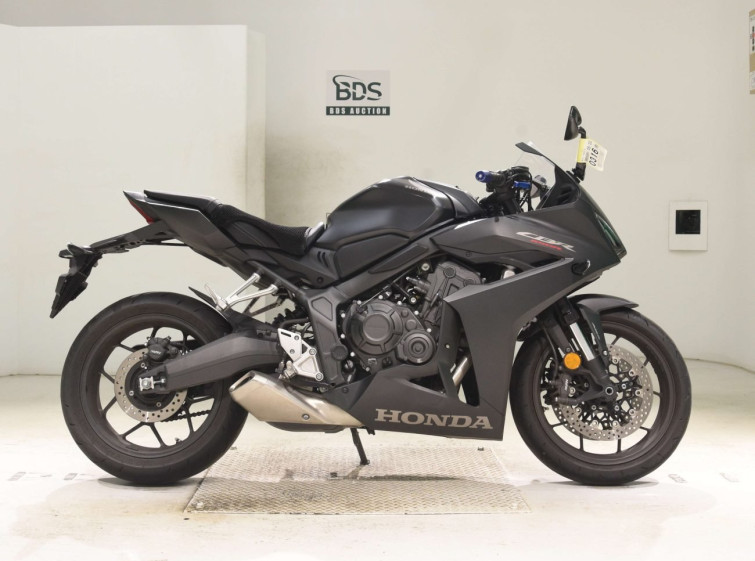 Мотоцикл Honda CB650R-2 с пробегом 7120 km