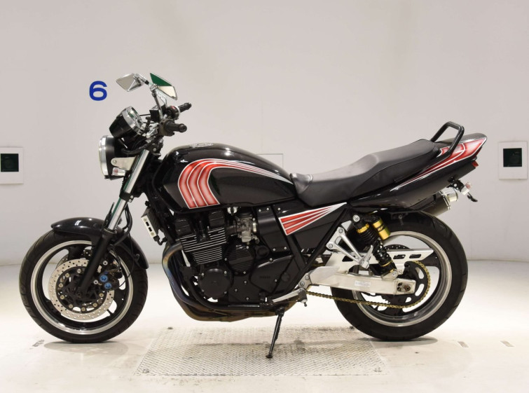 Мотоцикл Yamaha XJR400 з пробігом 5479 km з пробігом 5479 km