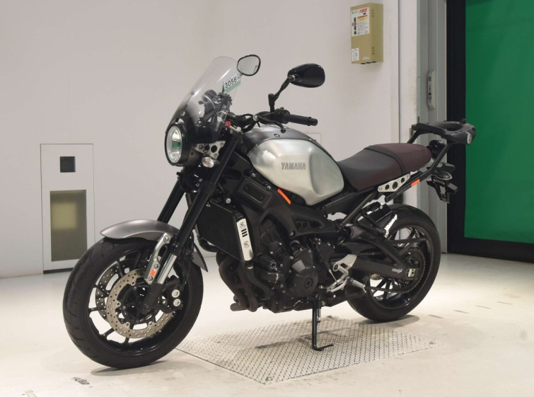 Мотоцикл Yamaha XSR900 с пробегом 8370 km с пробегом 8370 km