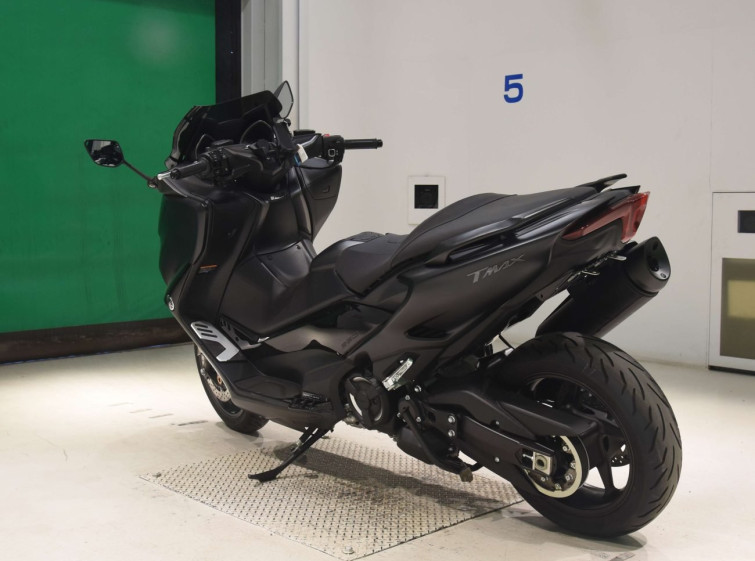 Мотоцикл Yamaha T-MAX560T с пробегом 4168 km с пробегом 4168 km