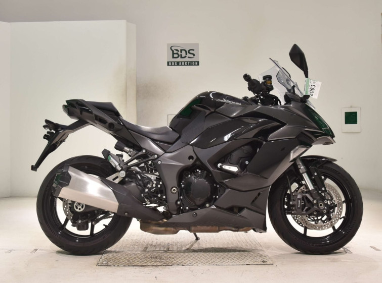 Мотоцикл Kawasaki ninja 1000 sx з пробігом 38642 km з пробігом 38642 km