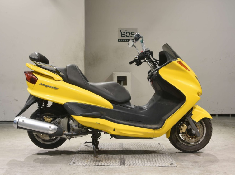 Мотоцикл Yamaha MAJESTY 250C
