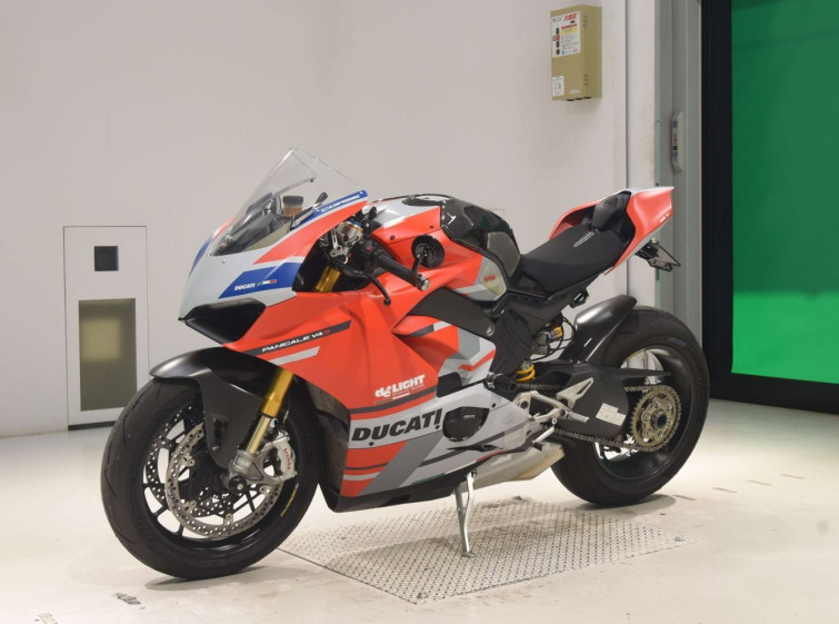 Мотоцикл Ducati 1103 PANIGALE V4 з пробігом 3907 km з пробігом 3907 km
