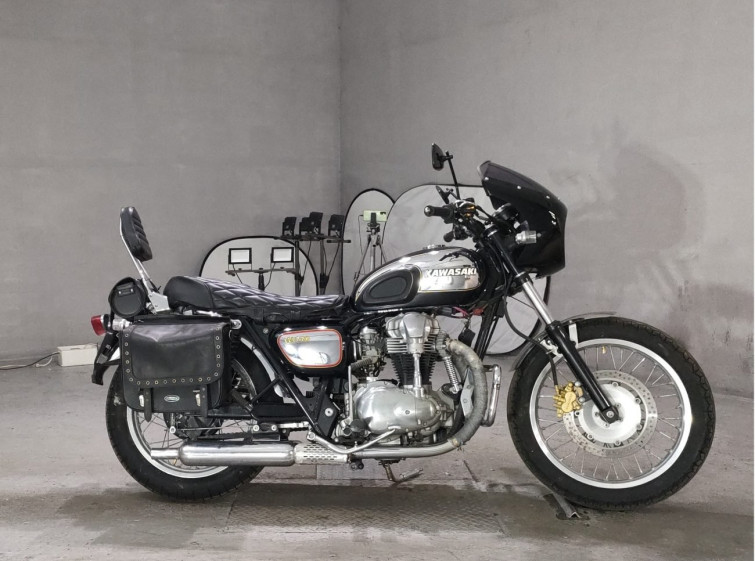 Мотоцикл Kawasaki W650 с пробегом 6536 km
