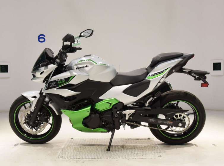 Мотоцикл Kawasaki Z7ﾊEVEﾘｯﾄﾞ з пробігом 107 km з пробігом 107 km