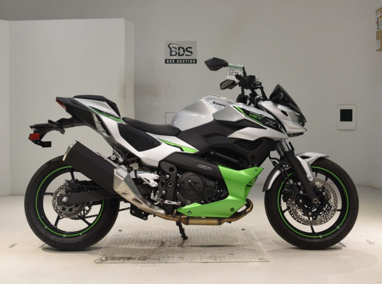 Мотоцикл Kawasaki Z7ﾊEVEﾘｯﾄﾞ з пробігом 107 km з пробігом 107 km
