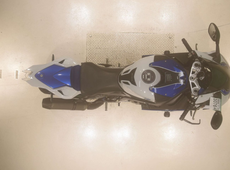 Мотоцикл BMW HP4 с пробегом 27523 km с пробегом 27523 km