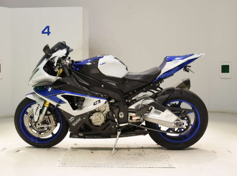 Мотоцикл BMW HP4 с пробегом 27523 km с пробегом 27523 km
