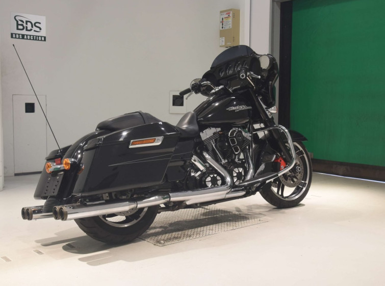 Мотоцикл HD SREET GLIDE FLHXS1690 з пробігом 10869 km з пробігом 10869 km