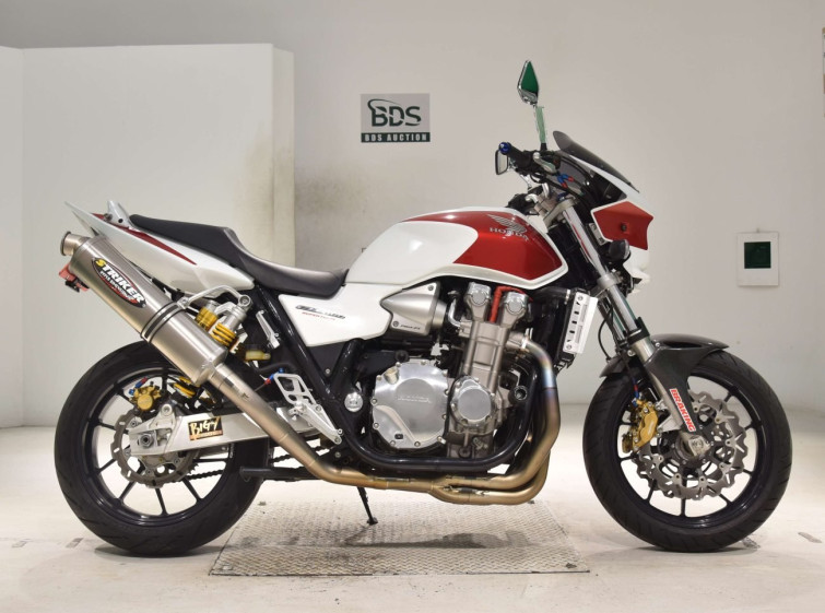 Мотоцикл Honda CB1300SF з пробігом 8504 km з пробігом 8504 km