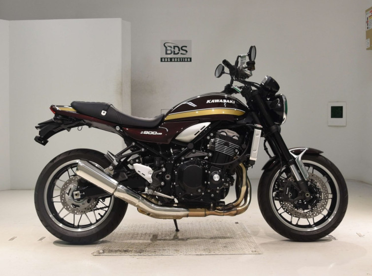 Мотоцикл Kawasaki Z900RS с пробегом 686 km с пробегом 686 km