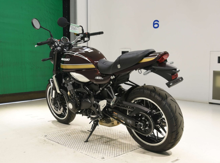Мотоцикл Kawasaki Z900RS с пробегом 686 km с пробегом 686 km