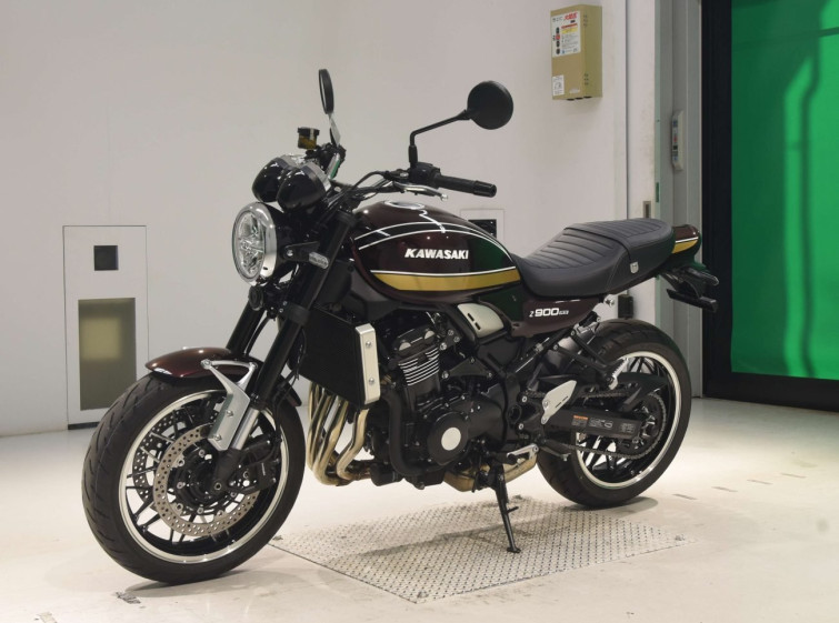 Мотоцикл Kawasaki Z900RS с пробегом 686 km с пробегом 686 km