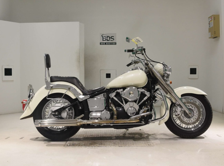 Мотоцикл Yamaha DRAGSTAR XVS400 CLASSIC с пробегом 22237 km