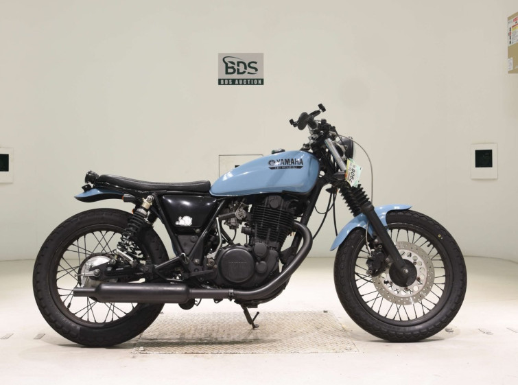 Мотоцикл Yamaha SR400 с пробегом 31320 km