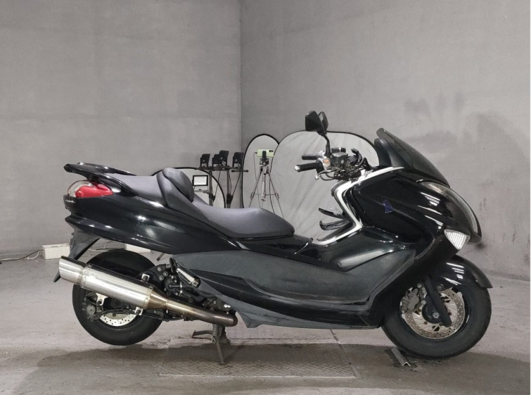 Мотоцикл Yamaha MAJESTY 250