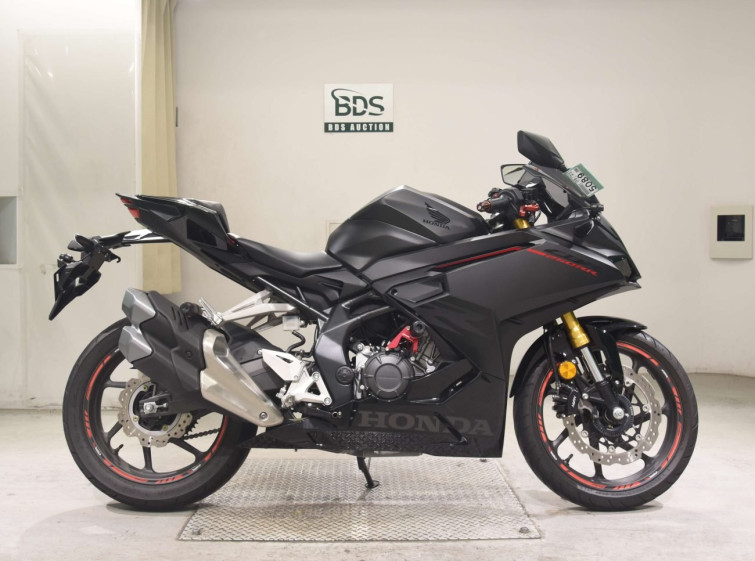 Мотоцикл Honda CBR250RR с пробегом 7787 km