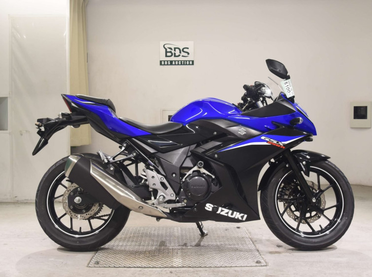 Мотоцикл Suzuki GSX250R с пробегом 18738 km