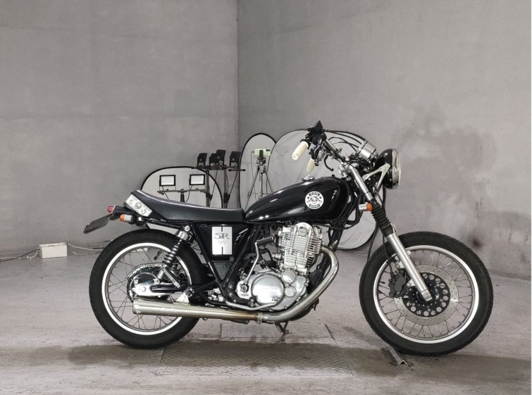 Мотоцикл Yamaha SR400 с пробегом 12878 km
