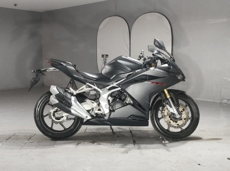 Мотоцикл Honda CBR250RR с пробегом 19546 km